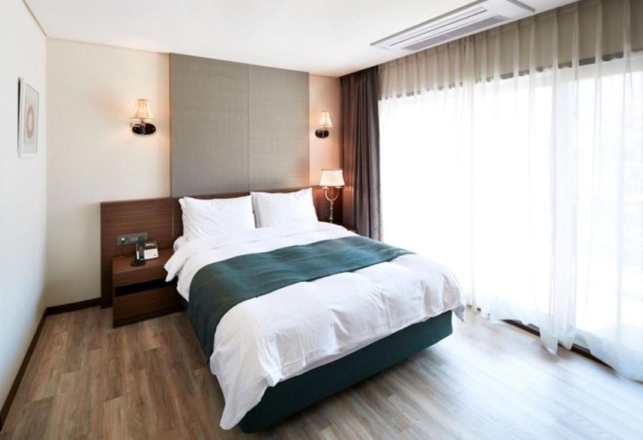 Hotel Thesoom Forest Yongin Exterior photo
