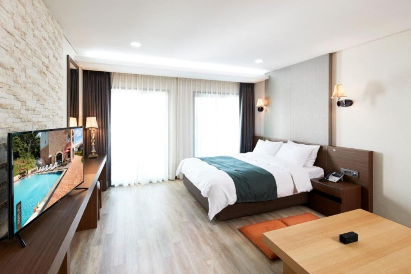 Hotel Thesoom Forest Yongin Exterior photo