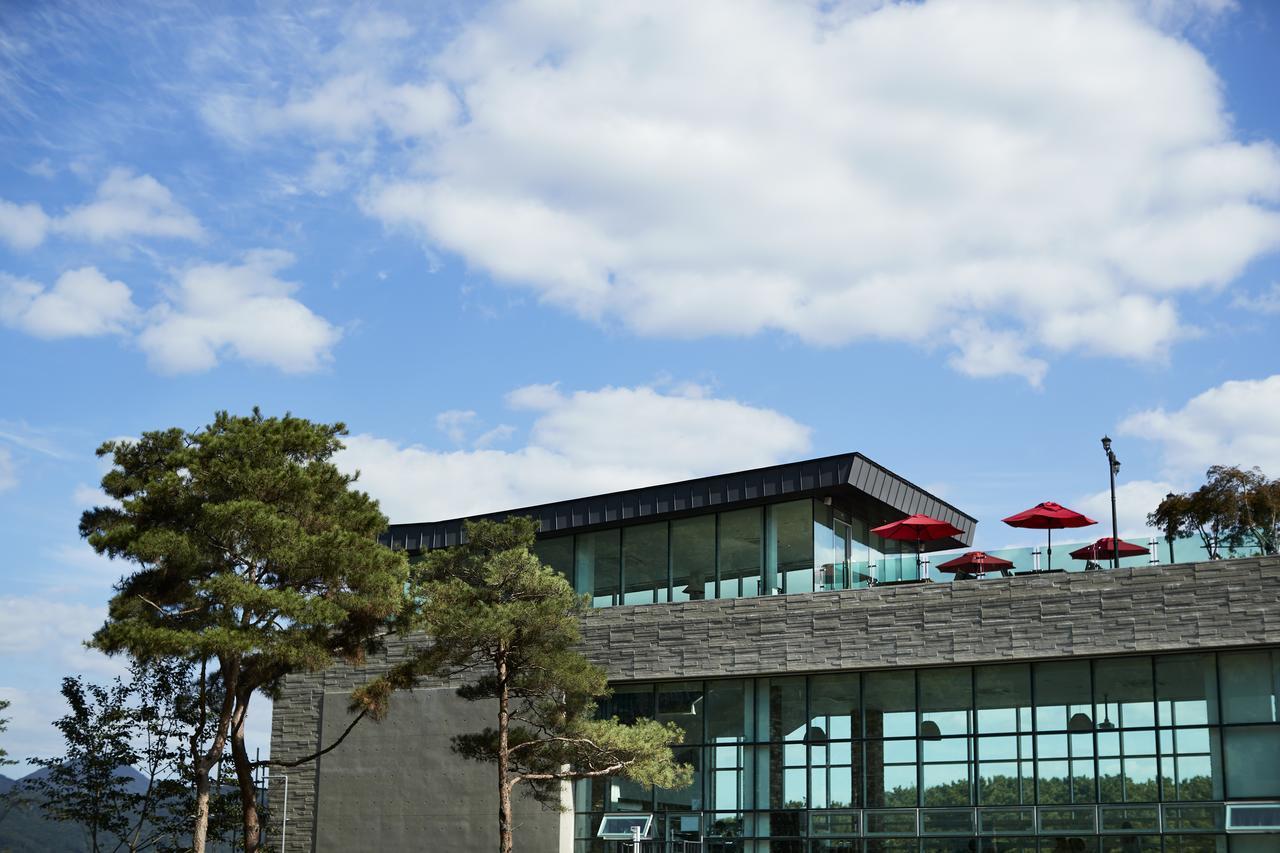 Hotel Thesoom Forest Yongin Exterior photo