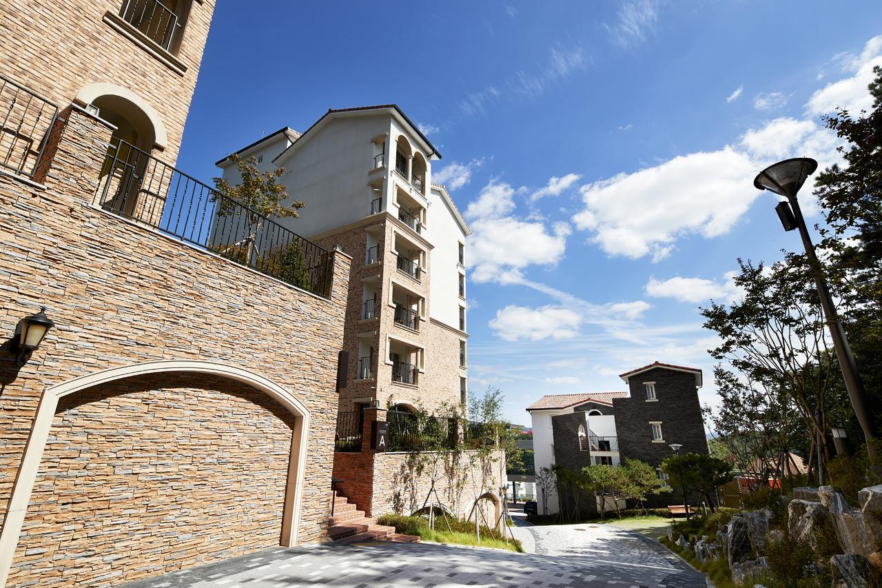 Hotel Thesoom Forest Yongin Exterior photo